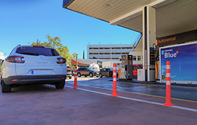 road green flexible boundary post installed road green flexible boundary post installed