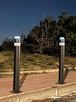 a-flex solar led light bollard with plate