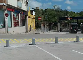 estocolmo safety bollards installed