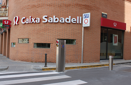 access control post bollard stainless steel finish