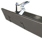 Detail logo on the lateral side of the fountain. Detail logo on the lateral side of the fountain.