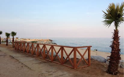 wooden urban modular railing marvi